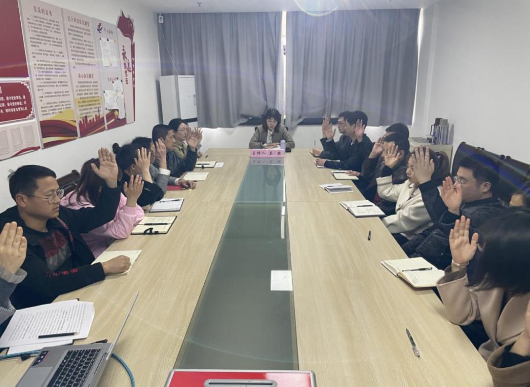 屯溪區(qū)國投集團(tuán)召開第一次職工代表大會(huì)選舉產(chǎn)生第一屆職工董事、職工監(jiān)事