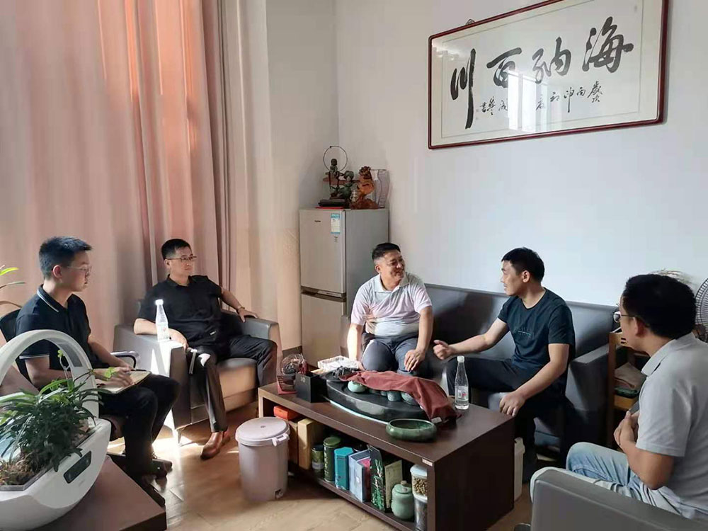 國資運(yùn)營公司走訪九龍園區(qū)企業(yè)，服務(wù)重點(diǎn)項目發(fā)展