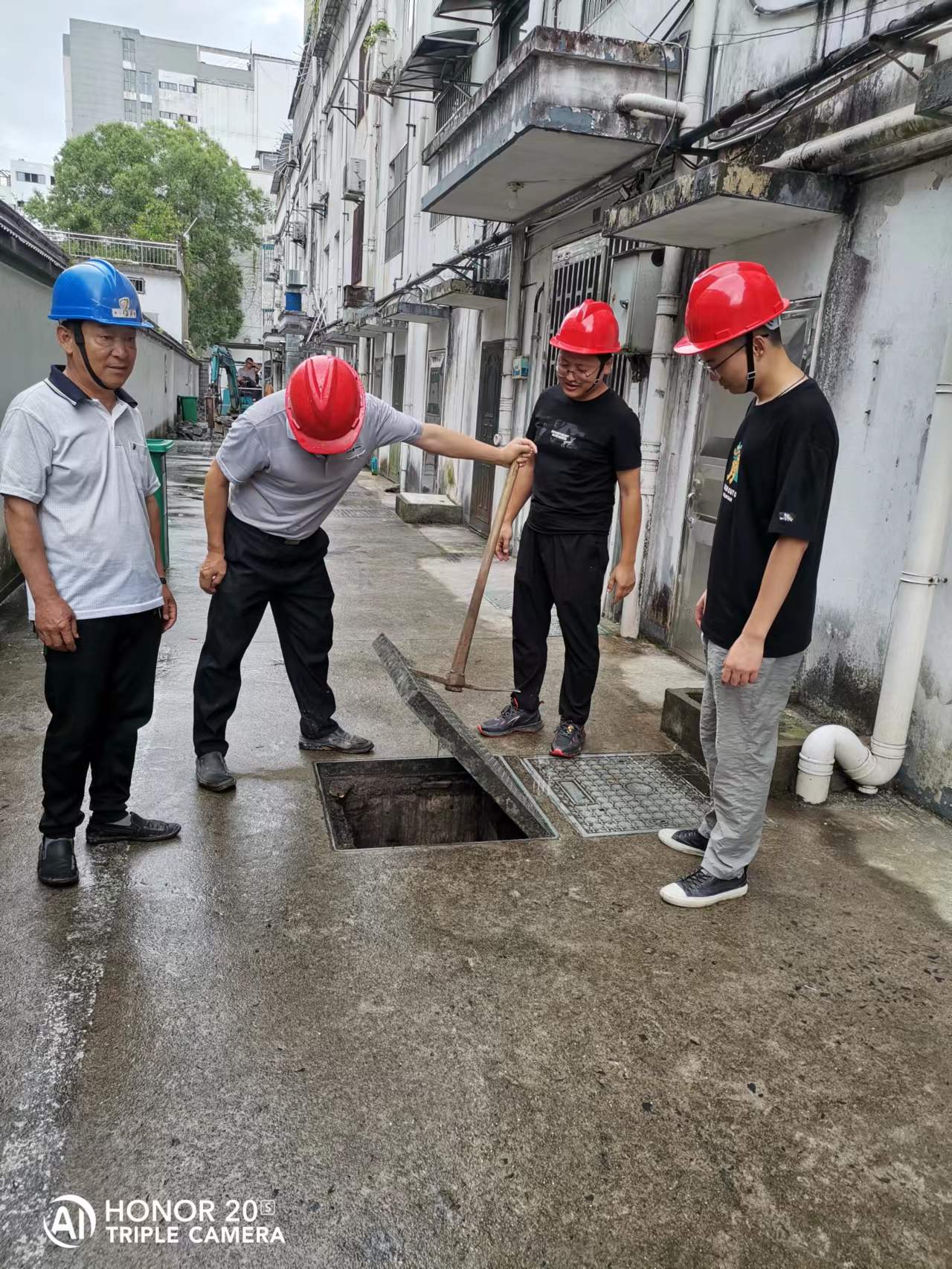 遵守安全生產(chǎn)法，當(dāng)好第一責(zé)任人