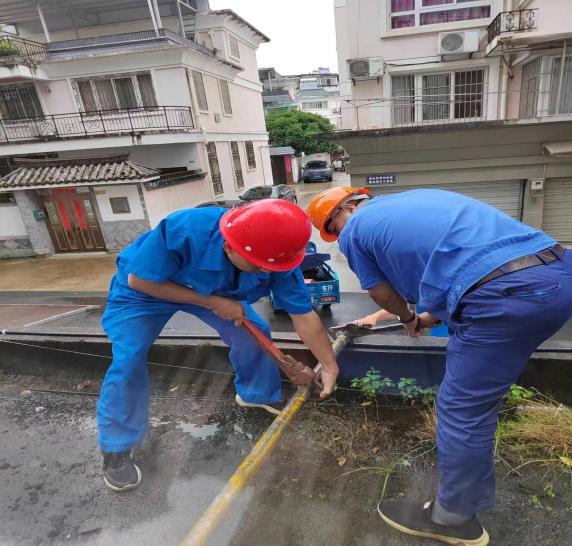 “三落兩?！惫泊偃?xì)夤艿栏脑熘脫Q工作安全平穩(wěn)有序