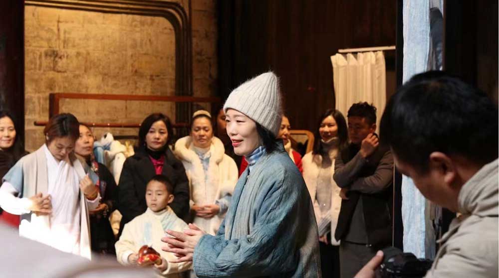 藍屋藝術(shù)館開業(yè)，為鄉(xiāng)村業(yè)態(tài)增活力