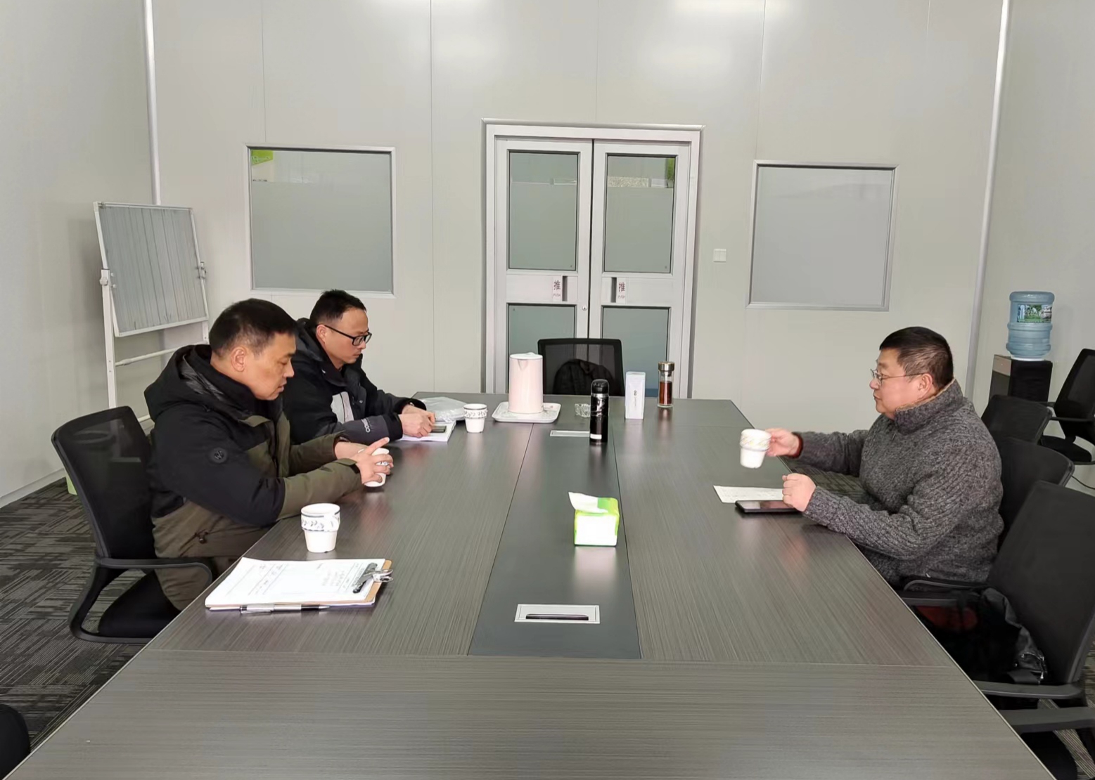 強(qiáng)化安全底線，筑牢安全防線