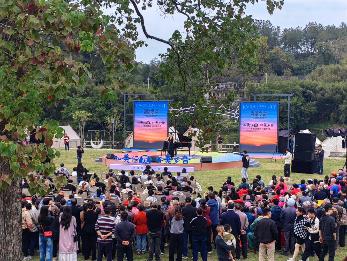 “出攤”即“出圈”！朱村“荷·咖啡”邀您一起聆聽經(jīng)典！