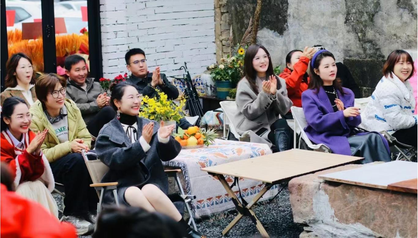 南溪南村 “柿間小院” 開業(yè)啦！