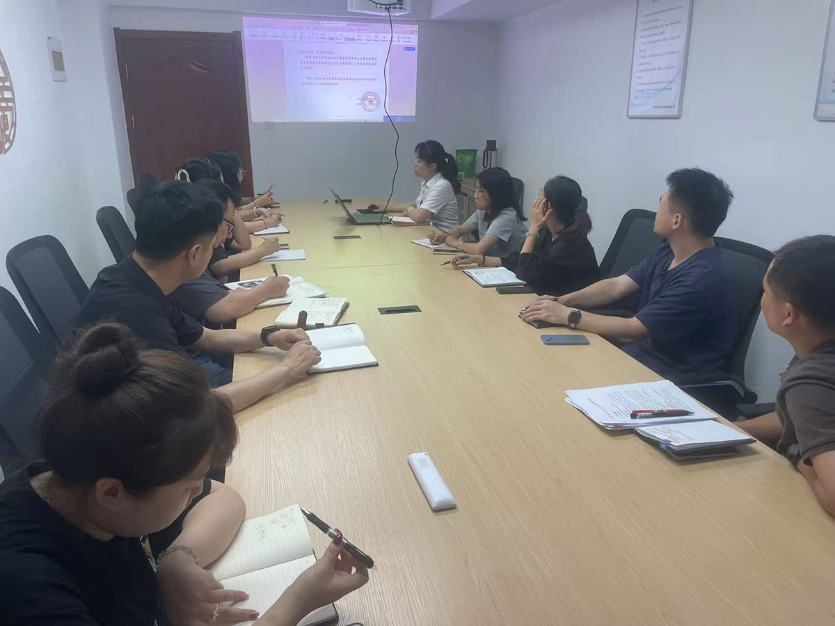 筑牢集團(tuán)風(fēng)險(xiǎn)堤壩，護(hù)航公司高質(zhì)量發(fā)展